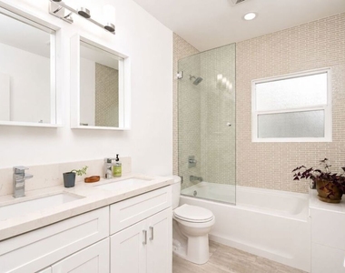 1319 12th Avenue - Photo Thumbnail 13