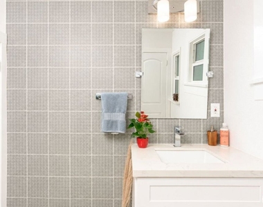 1319 12th Avenue - Photo Thumbnail 18