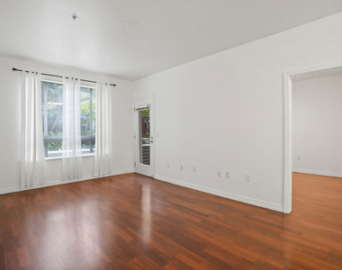 100 S Alameda Street - Photo Thumbnail 2