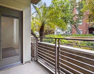 100 S Alameda Street - Photo Thumbnail 11