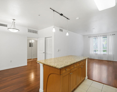 100 S Alameda Street - Photo Thumbnail 6