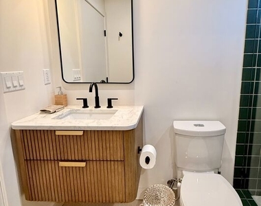 2707 Benedict Street - Photo Thumbnail 6
