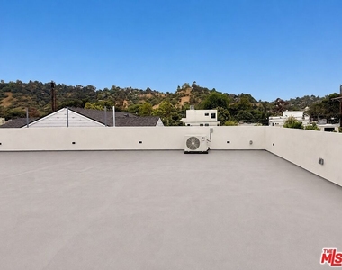 2707 Benedict Street - Photo Thumbnail 26