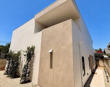 2707 Benedict Street - Photo Thumbnail 23