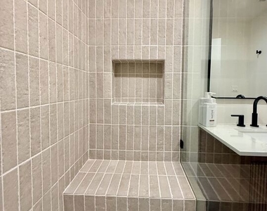 2707 Benedict Street - Photo Thumbnail 16