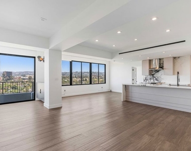 10501 Wilshire Boulevard - Photo Thumbnail 2