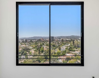 10501 Wilshire Boulevard - Photo Thumbnail 12