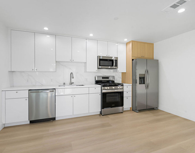 10963 Calvert - Photo Thumbnail 9
