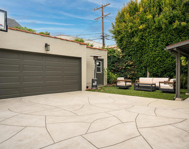 407 N Orange Drive - Photo Thumbnail 23