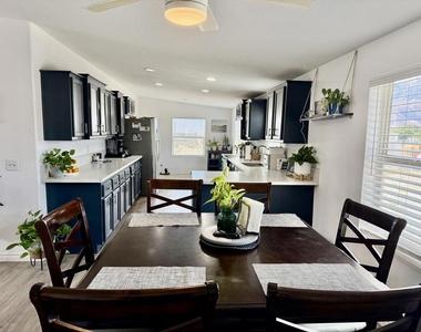 64173 Thomas Avenue - Photo Thumbnail 7