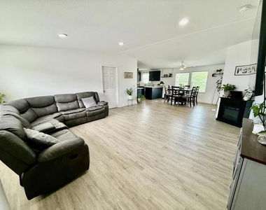 64173 Thomas Avenue - Photo Thumbnail 1
