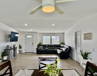 64173 Thomas Avenue - Photo Thumbnail 4
