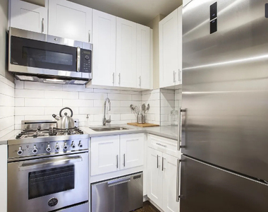 99 Suffolk Street - Photo Thumbnail 1