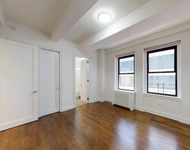 139 West 55th Street - Photo Thumbnail 2