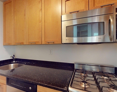 East 49th Street - Photo Thumbnail 1