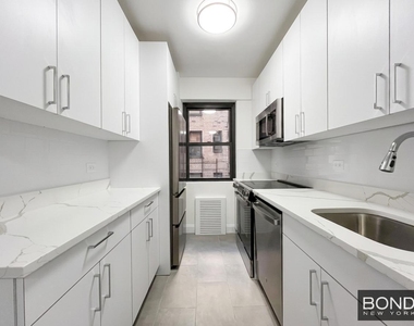 East 69th Street - Photo Thumbnail 7
