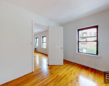 East 12th Street - Photo Thumbnail 5