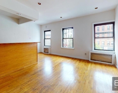 East 12th Street - Photo Thumbnail 6