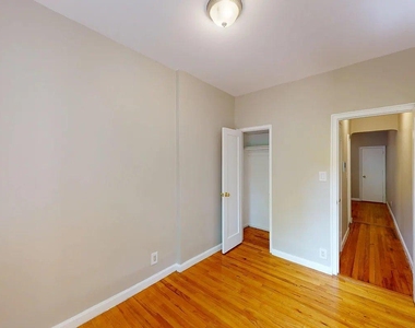 West 83 Street - Photo Thumbnail 6