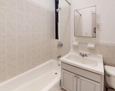 West 83 Street - Photo Thumbnail 2