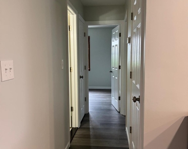 218 Bayview Drive - Photo Thumbnail 9