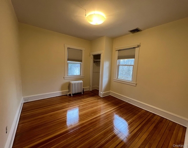 8 Bogart Avenue - Photo Thumbnail 6