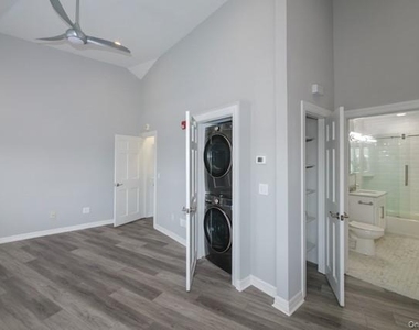 183 N Wellwood Avenue - Photo Thumbnail 5