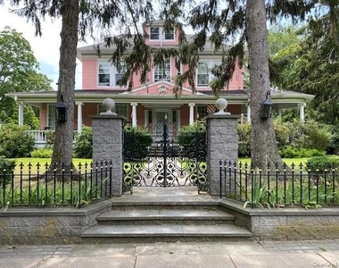 173 Sea Cliff Avenue - Photo Thumbnail 1
