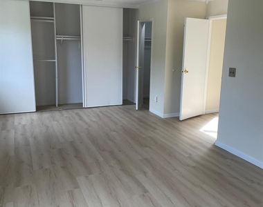 261 Pond View Ln - Photo Thumbnail 13