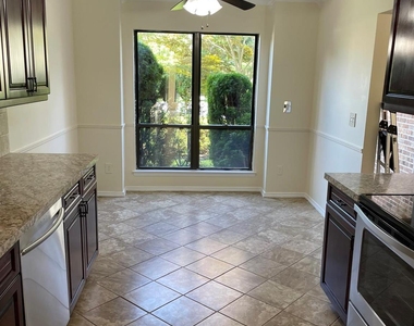 261 Pond View Ln - Photo Thumbnail 7