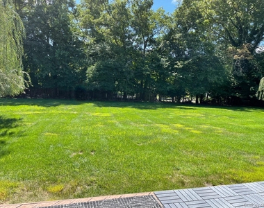 261 Pond View Ln - Photo Thumbnail 4