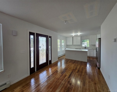 54 Madison Avenue - Photo Thumbnail 2