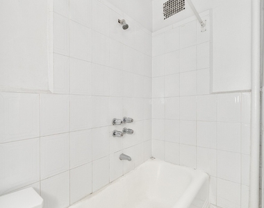 223 E 58th Street - Photo Thumbnail 6