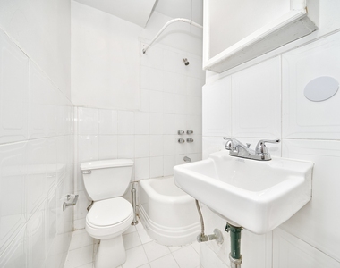 223 E 58th Street - Photo Thumbnail 5