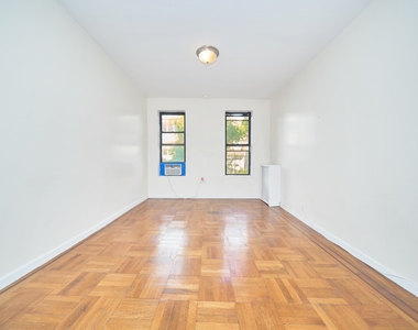 223 E 58th Street - Photo Thumbnail 1