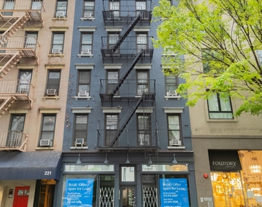 223 E 58th Street - Photo Thumbnail 5