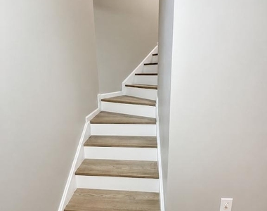 20 Dunlap Drive - Photo Thumbnail 42