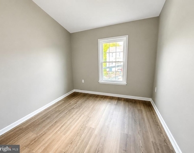 20 Dunlap Drive - Photo Thumbnail 36