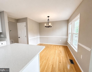 20 Dunlap Drive - Photo Thumbnail 13