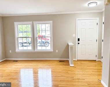 20 Dunlap Drive - Photo Thumbnail 1