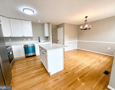 20 Dunlap Drive - Photo Thumbnail 7