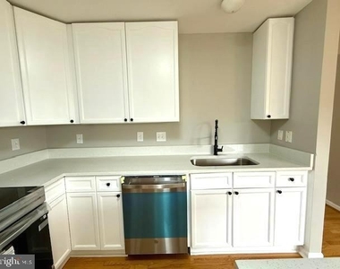 20 Dunlap Drive - Photo Thumbnail 11