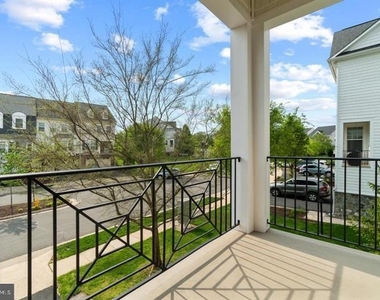 14160 Catbird Drive - Photo Thumbnail 6