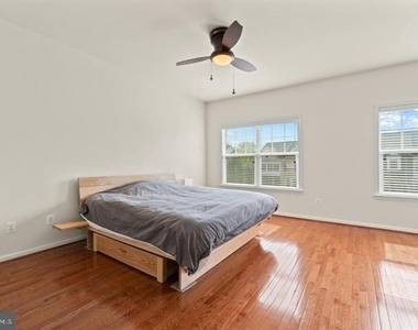 14160 Catbird Drive - Photo Thumbnail 13