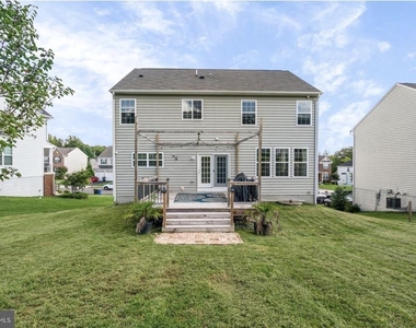 3028 Landing Eagle Court - Photo Thumbnail 21