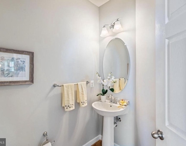 3028 Landing Eagle Court - Photo Thumbnail 3