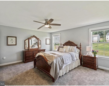 3028 Landing Eagle Court - Photo Thumbnail 12