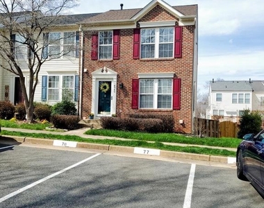 4940 Marshlake Lane - Photo Thumbnail 6