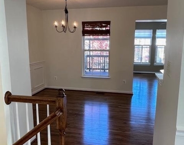 4940 Marshlake Lane - Photo Thumbnail 18