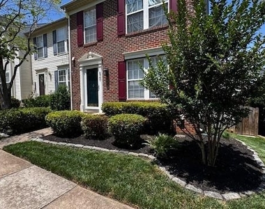 4940 Marshlake Lane - Photo Thumbnail 12